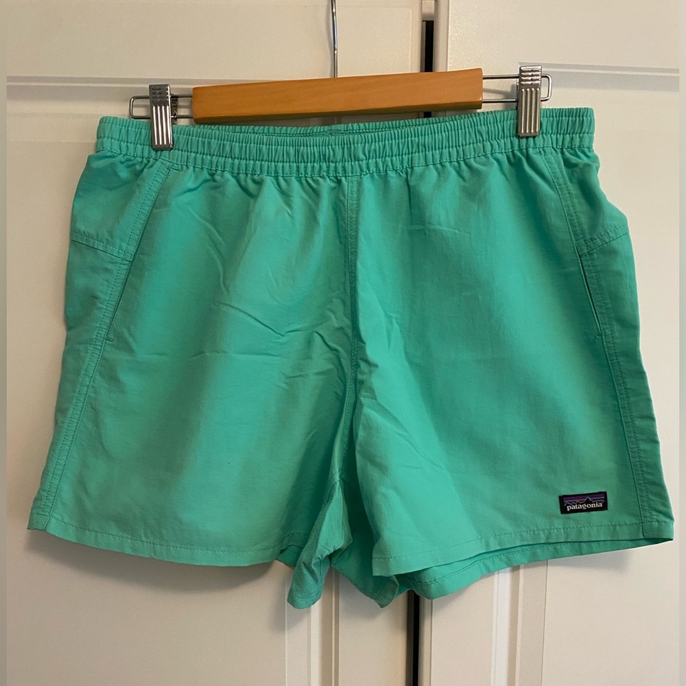 Women’s Patagonia Baggies Shorts 5”, Size Medium